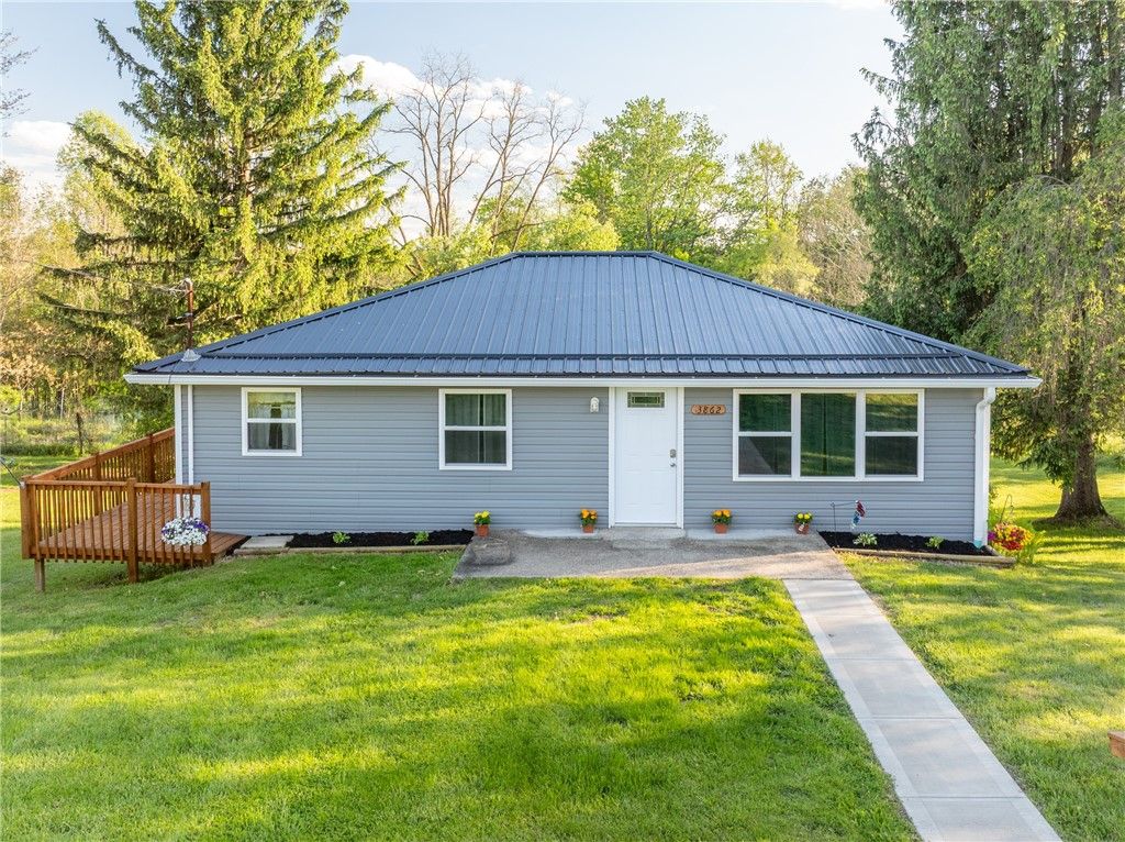 3862 State Route 31, Donegal, PA 15628