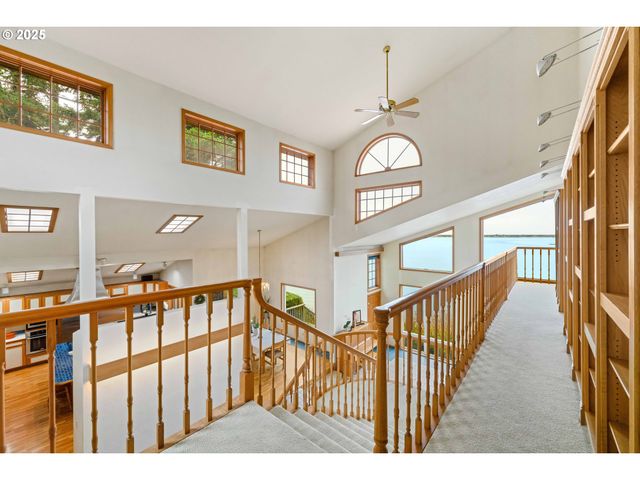 1270 SEAGATE Ave, Coos Bay, OR 97420