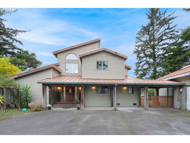 1270 SEAGATE Ave, Coos Bay, OR 97420