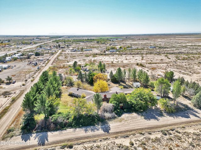 110 SW Creosote Road, Deming, NM 88030