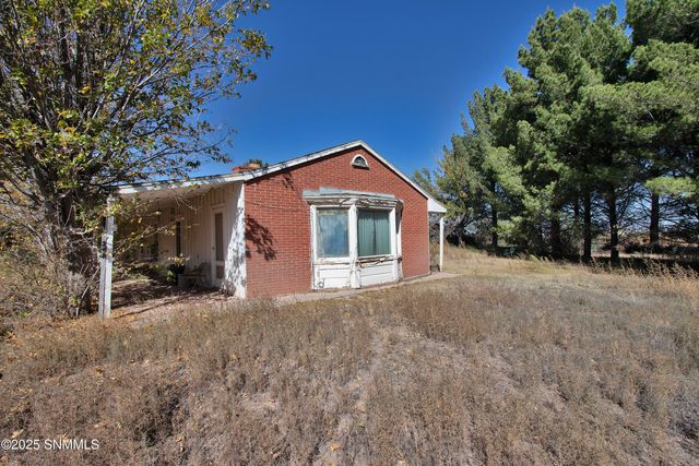 110 SW Creosote Road, Deming, NM 88030