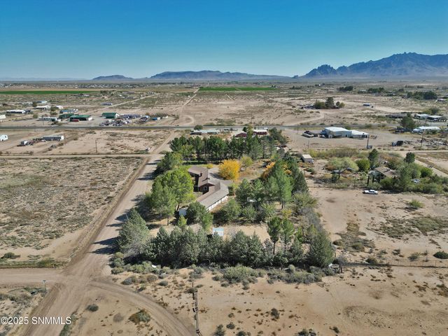 110 SW Creosote Road, Deming, NM 88030