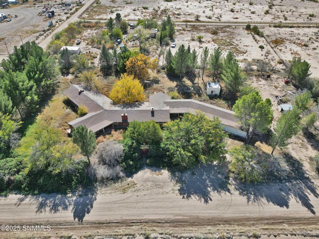 110 SW Creosote Road, Deming, NM 88030