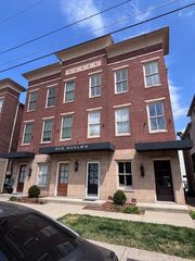2112 Acklen Ave Apt 201, Nashville, TN 37212