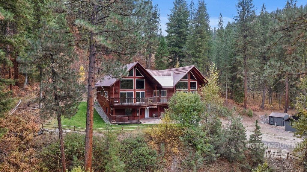 2476 N Pine Featherville Rd, Pine, ID 83647 photo 2
