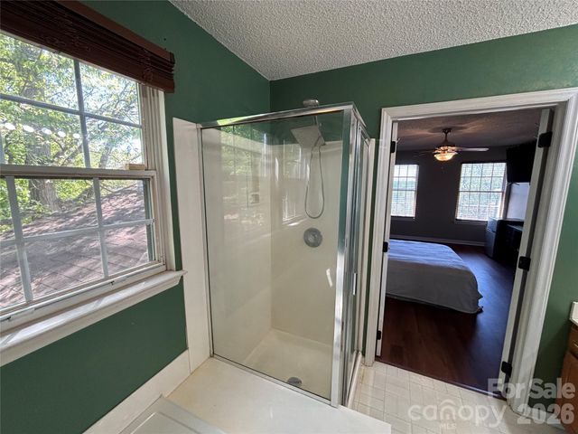 2601 Yarrow Road, Charlotte, NC 28213