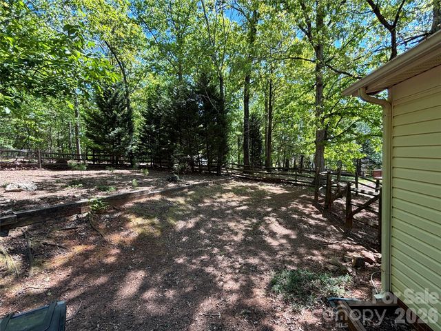 2601 Yarrow Road, Charlotte, NC 28213