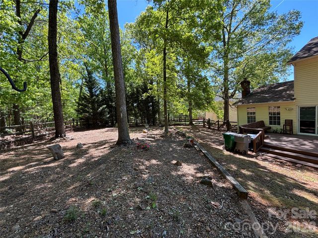 2601 Yarrow Road, Charlotte, NC 28213