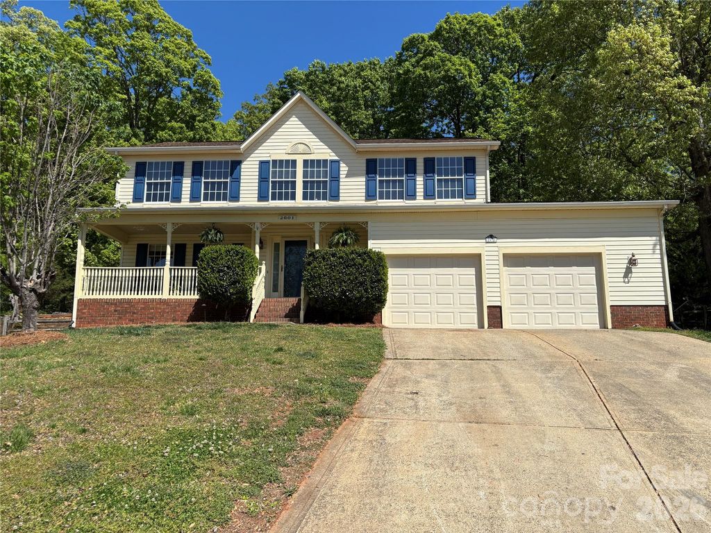 2601 Yarrow Road, Charlotte, NC 28213