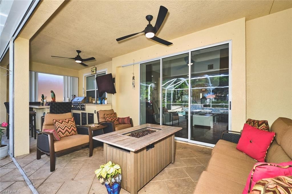 Image 27 of property listing at 2710 Brightside CT, Cape Coral, FL 33991