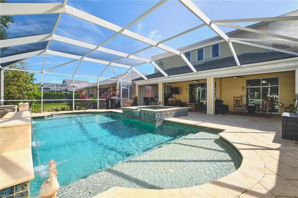 Image 28 of property listing at 2710 Brightside CT, Cape Coral, FL 33991