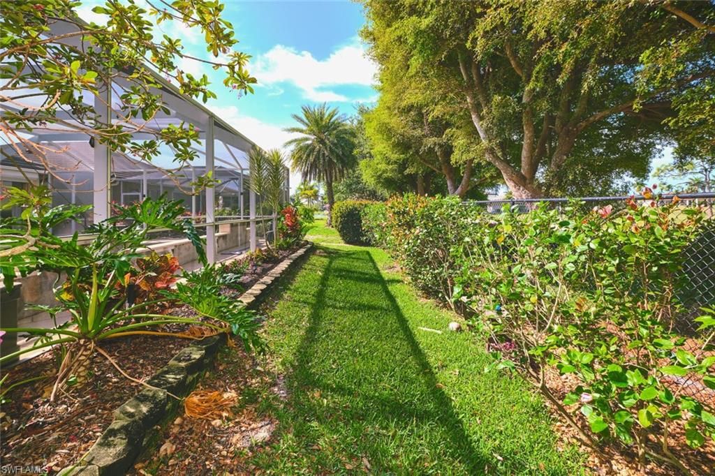 Image 30 of property listing at 2710 Brightside CT, Cape Coral, FL 33991