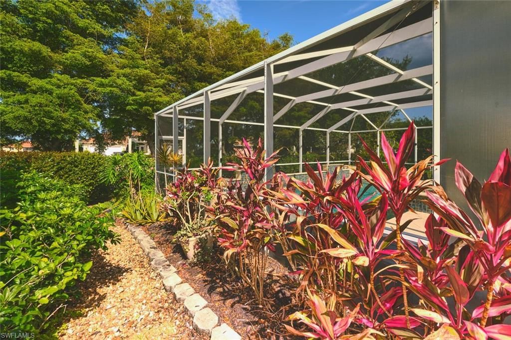 Image 31 of property listing at 2710 Brightside CT, Cape Coral, FL 33991