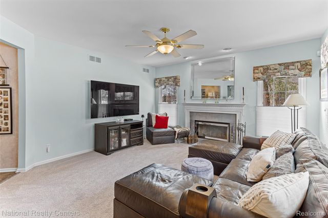 2028 Applebrook Drive, Commerce Charter Township, MI 48382