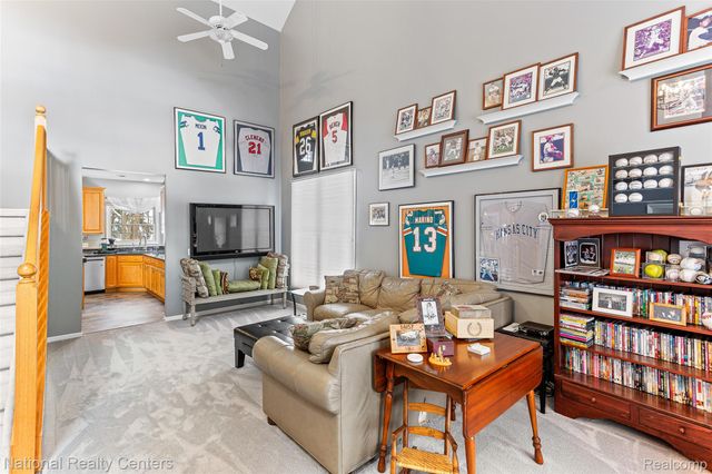 2028 Applebrook Drive, Commerce Charter Township, MI 48382