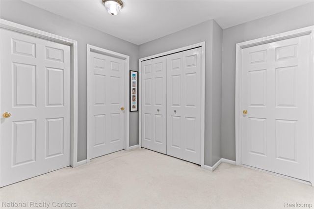 2028 Applebrook Drive, Commerce Charter Township, MI 48382