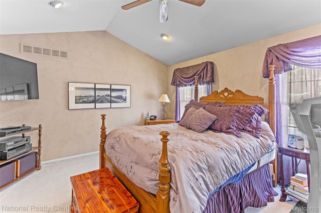 2028 Applebrook Drive, Commerce Charter Township, MI 48382