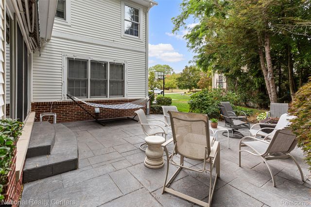 2028 Applebrook Drive, Commerce Charter Township, MI 48382