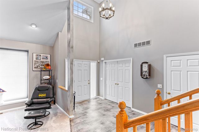 2028 Applebrook Drive, Commerce Charter Township, MI 48382