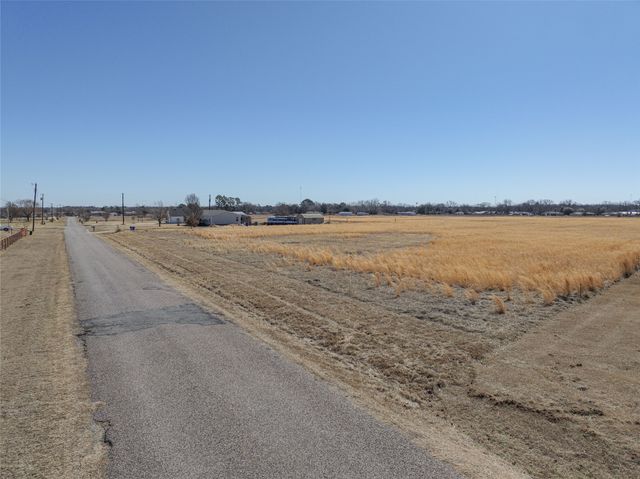 000 Old Sherman Road, Whitesboro, TX 76273
