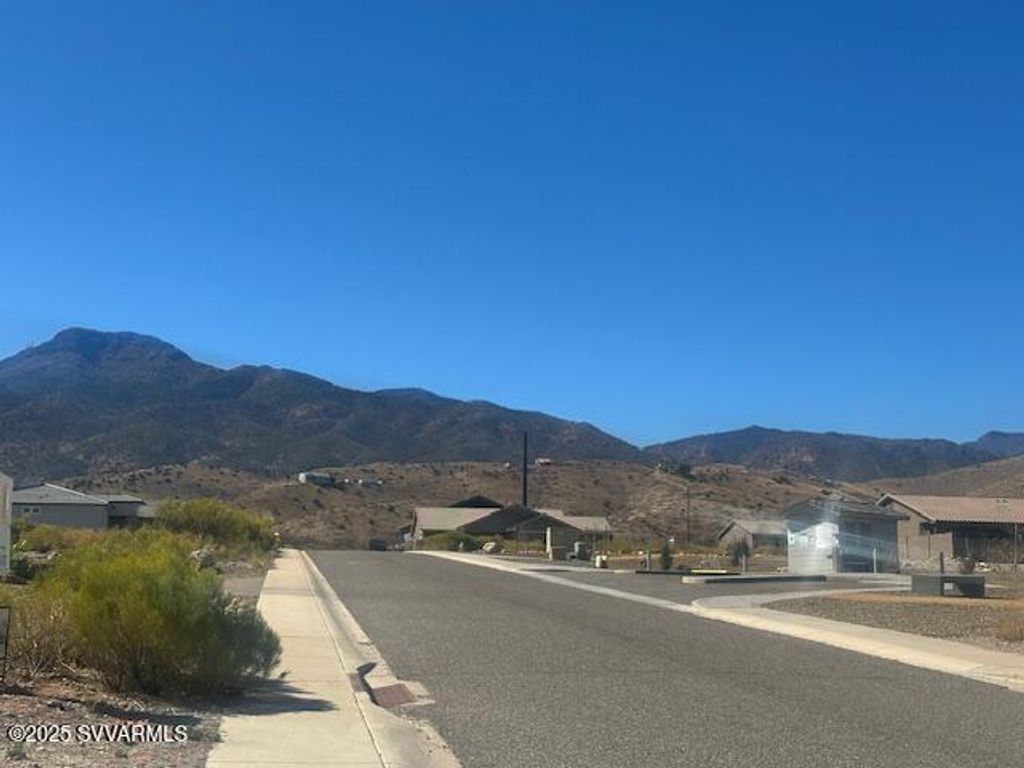 621 SKYLINE Boulevard 48, Clarkdale, AZ 86324