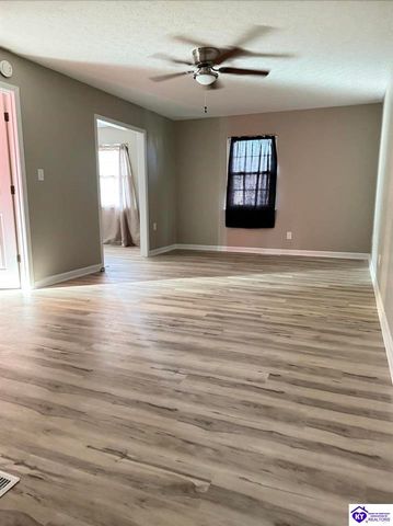 101 Amanda Court, Radcliff, KY 42701