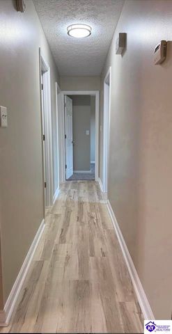 101 Amanda Court, Radcliff, KY 42701