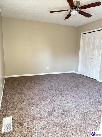 101 Amanda Court, Radcliff, KY 42701