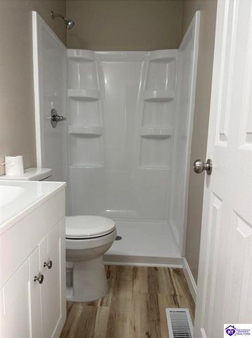 101 Amanda Court, Radcliff, KY 42701