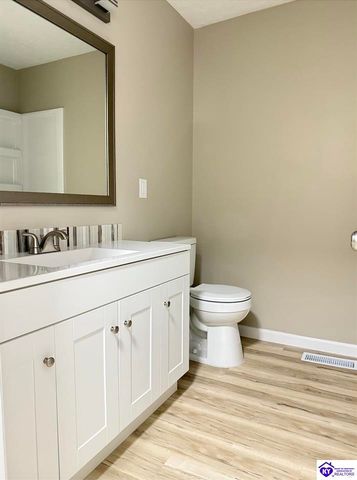 101 Amanda Court, Radcliff, KY 42701