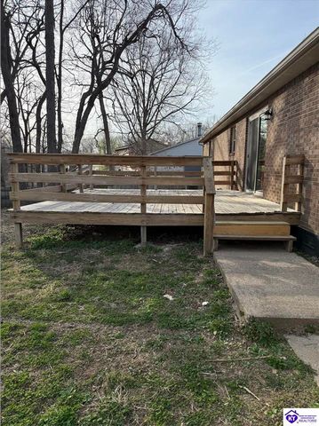 101 Amanda Court, Radcliff, KY 42701