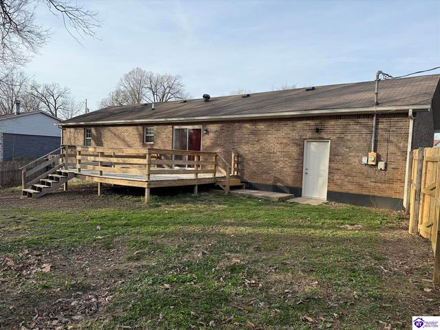 101 Amanda Court, Radcliff, KY 42701