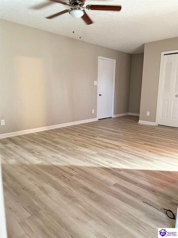 101 Amanda Court, Radcliff, KY 42701