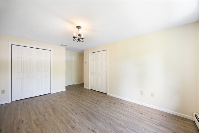 140 Paradise Ln, Sturbridge, MA 01518