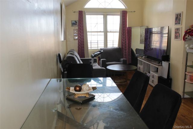 992 Jennings Street, Bronx, NY 10460