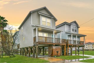 2809 Winnie Street, Galveston, TX 77550