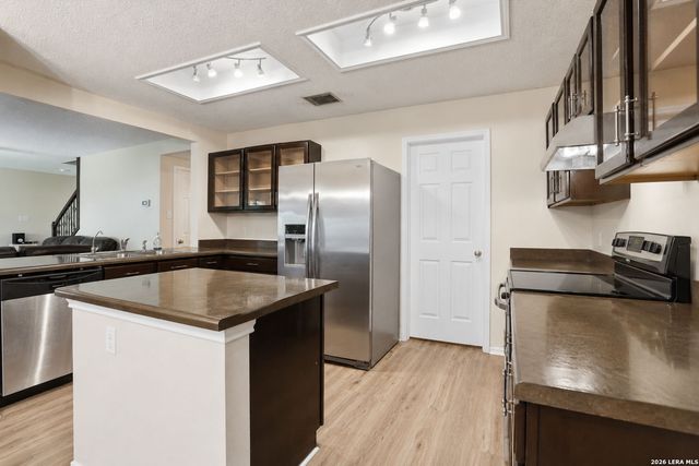 8118 Stagwood, San Antonio, TX 78254