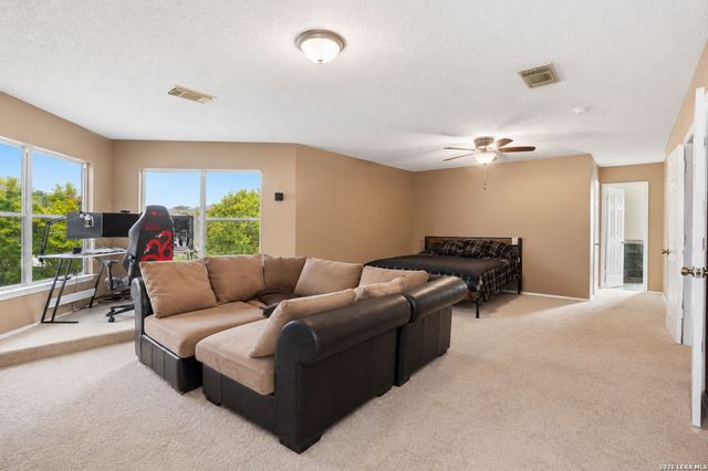 8118 Stagwood, San Antonio, TX 78254