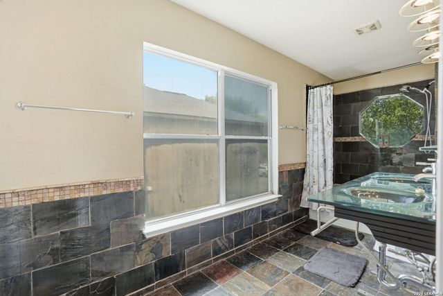 8118 Stagwood, San Antonio, TX 78254