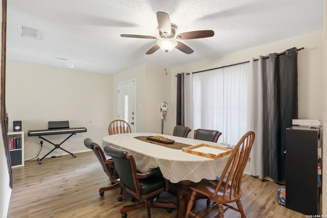 8118 Stagwood, San Antonio, TX 78254