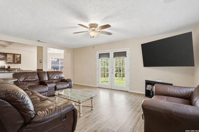 8118 Stagwood, San Antonio, TX 78254
