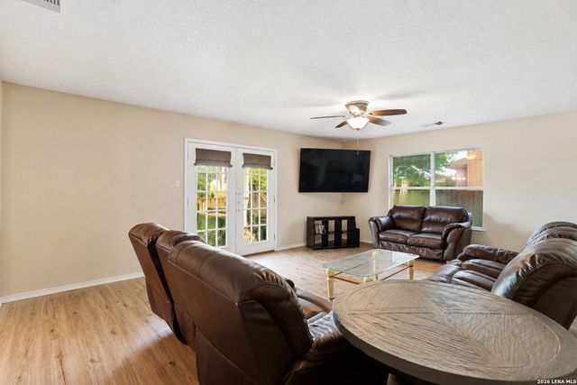 8118 Stagwood, San Antonio, TX 78254