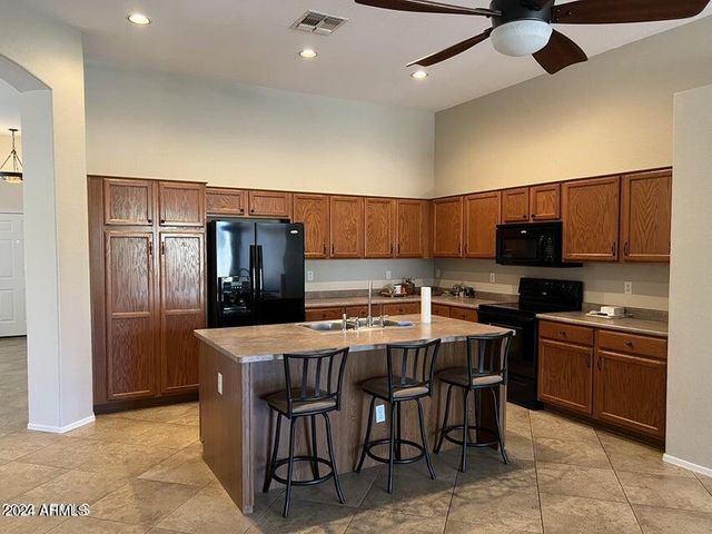 7922 W ROSS Avenue, Peoria, AZ 85382