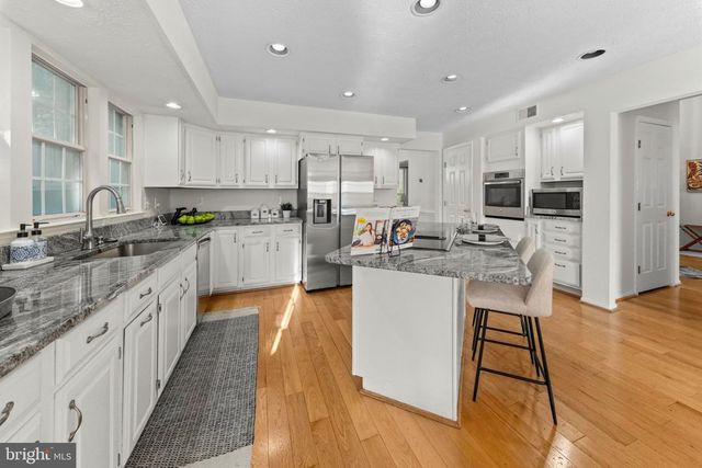 6885 CARAVAN CT, Columbia, MD 21044