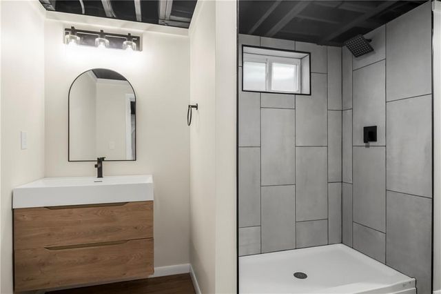 9500 Buena Vista Street, Overland Park, KS 66207