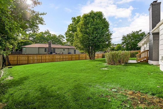 9500 Buena Vista Street, Overland Park, KS 66207