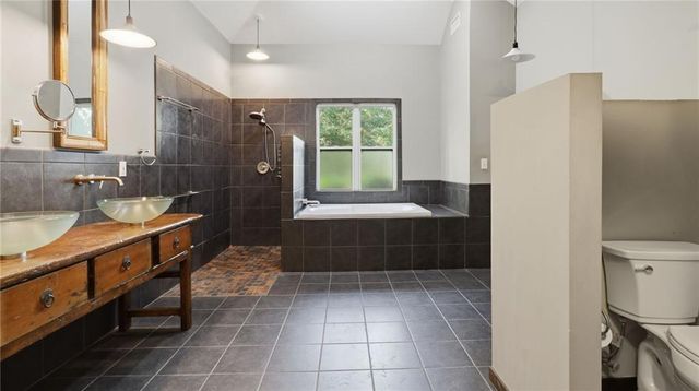 3591 Wynterset Drive, Snellville, GA 30039