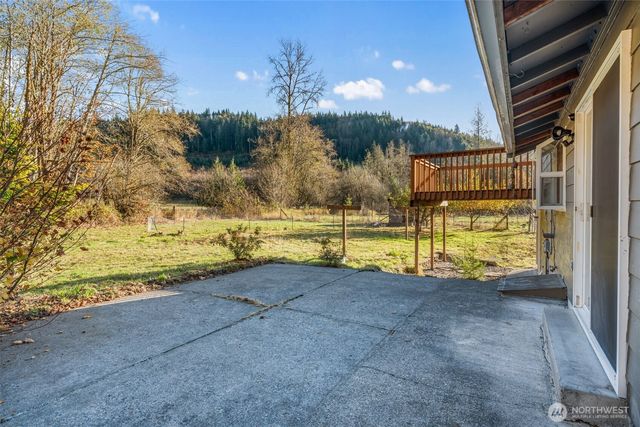 124 Highland Valley Road, Morton, WA 98356