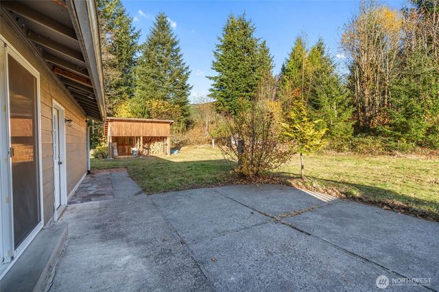 124 Highland Valley Road, Morton, WA 98356