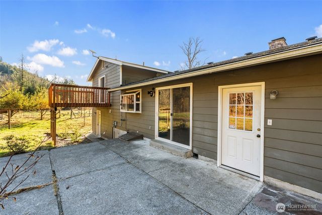 124 Highland Valley Road, Morton, WA 98356